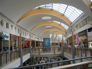 FHC Sprachreisen - Blue Water Mall England