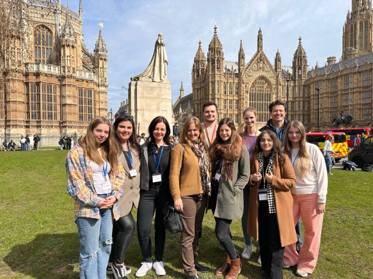 FHC - Schülersprachreisen England Unterricht im Dover Collge
